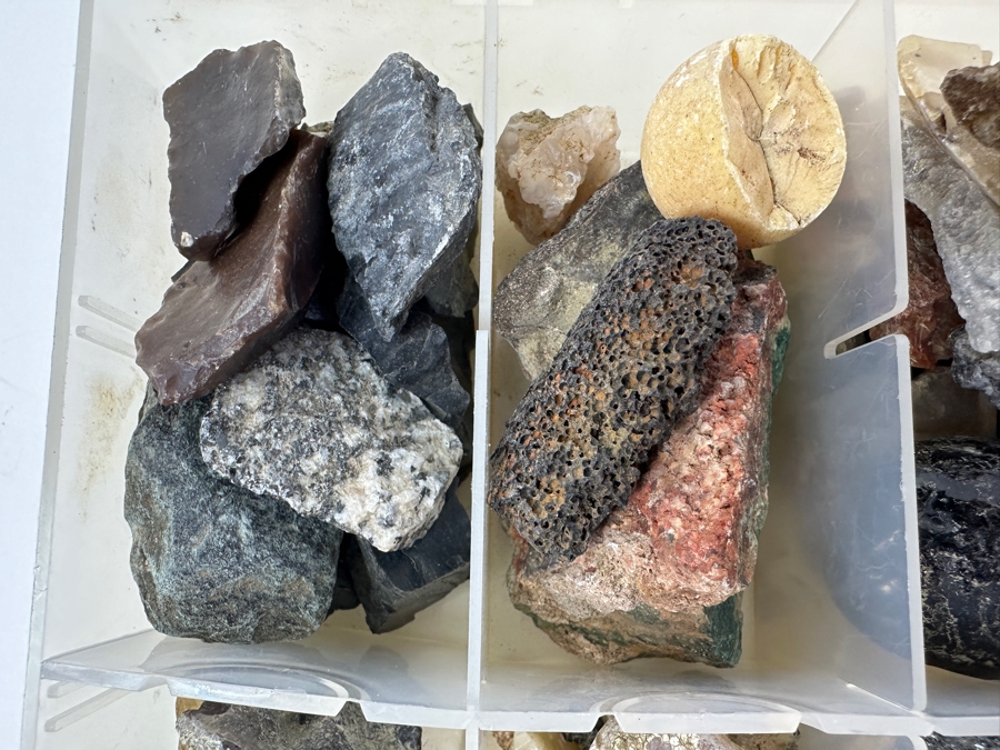 Tray Of Various Rocks & Minerals - See Photos [Photo 2]