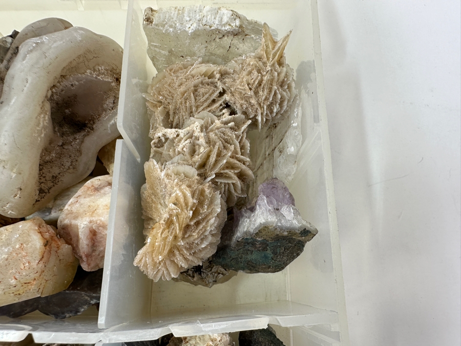 Tray Of Various Rocks & Minerals - See Photos [Photo 8]