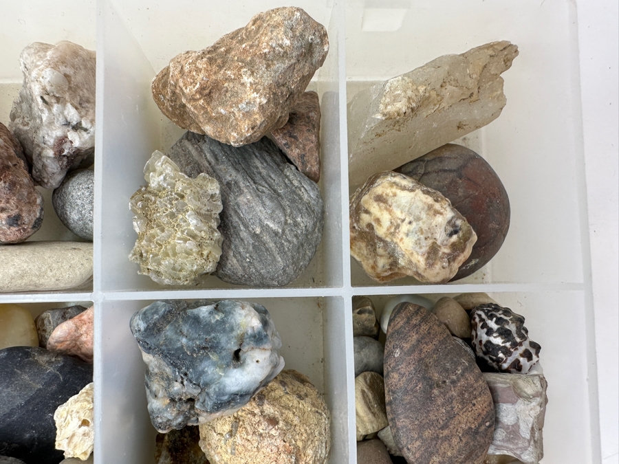 Tray Of Various Rocks & Minerals - See Photos [Photo 6]
