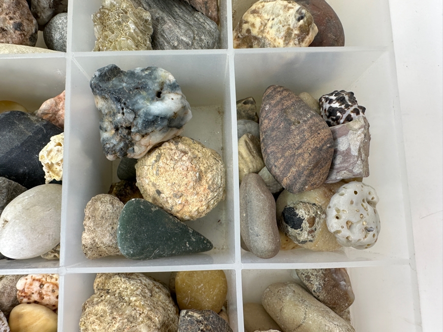 Tray Of Various Rocks & Minerals - See Photos [Photo 7]