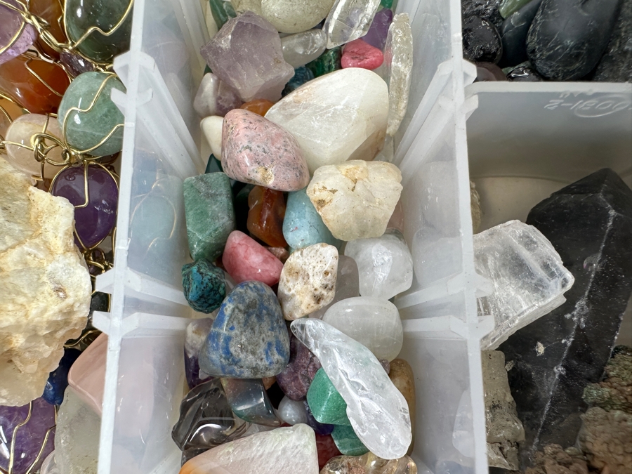 Tray Of Various Rocks & Minerals - See Photos [Photo 6]