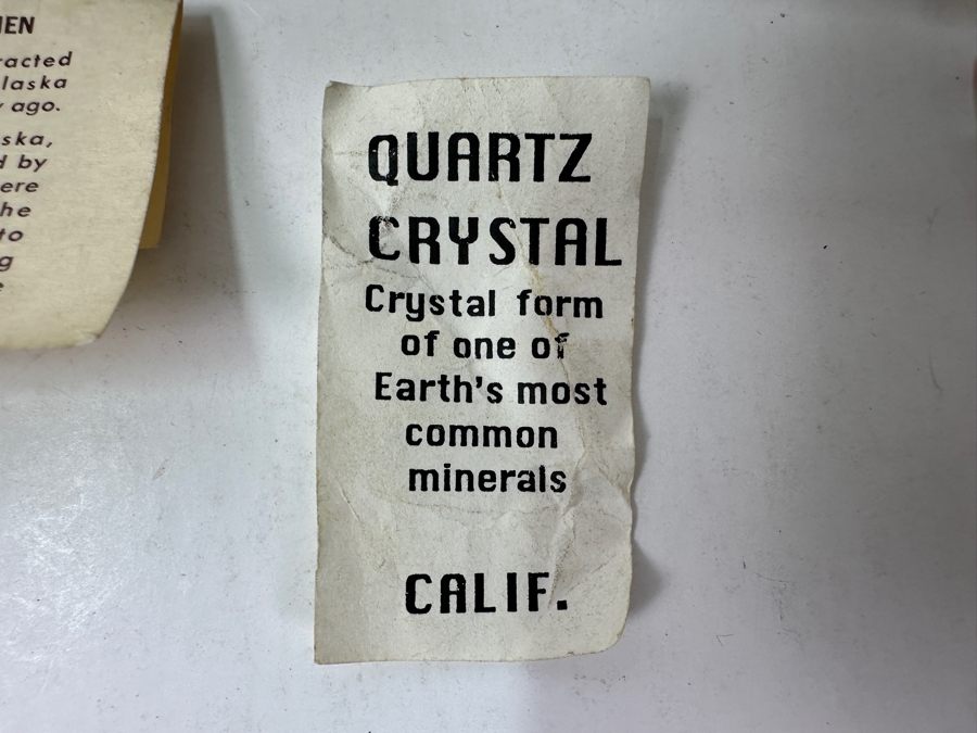 Tray Of Various Rocks & Minerals - See Photos [Photo 27]