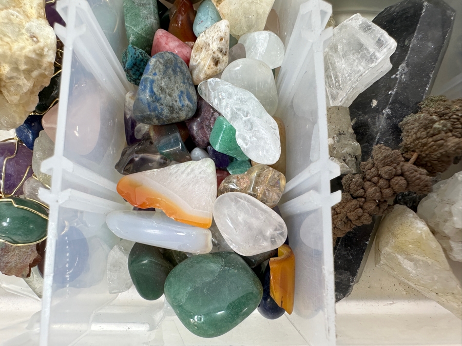 Tray Of Various Rocks & Minerals - See Photos [Photo 5]