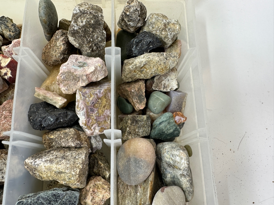 Tray Of Various Rocks & Minerals - See Photos [Photo 15]