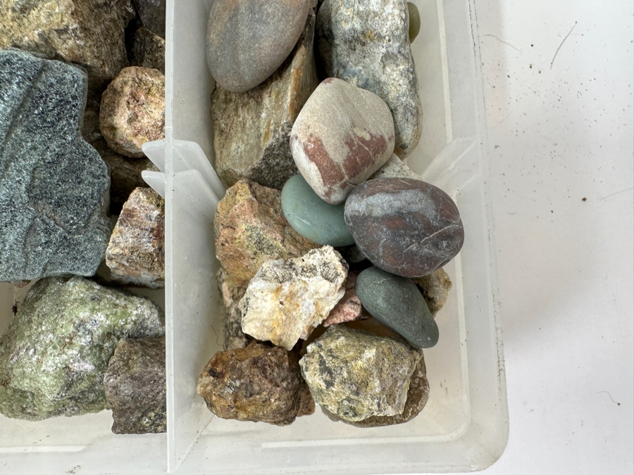 Tray Of Various Rocks & Minerals - See Photos [Photo 14]