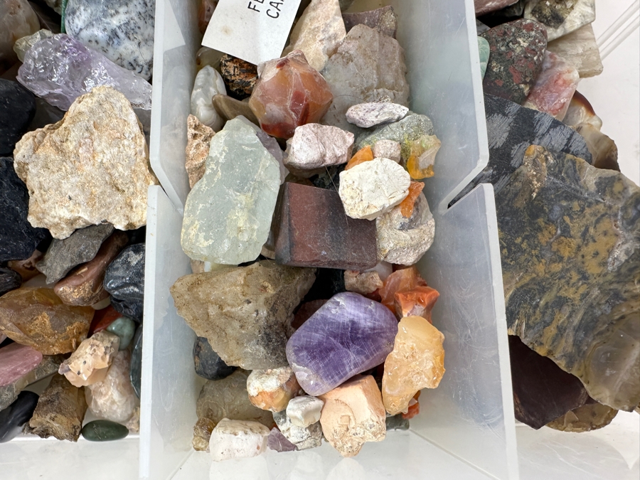 Tray Of Various Rocks & Minerals - See Photos [Photo 9]