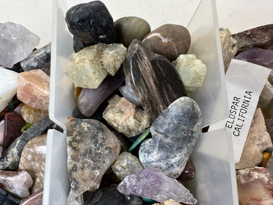 Tray Of Various Rocks & Minerals - See Photos [Photo 6]