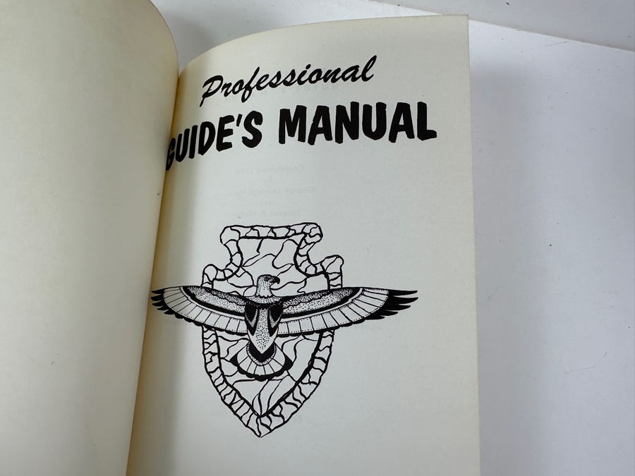 1960 First Edition Hardcover Book Professional Guide’s Manual [Photo 2]
