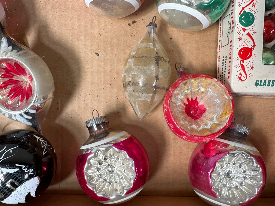 Vintage Glass Christmas Ornaments Shiny Brite [Photo 6]