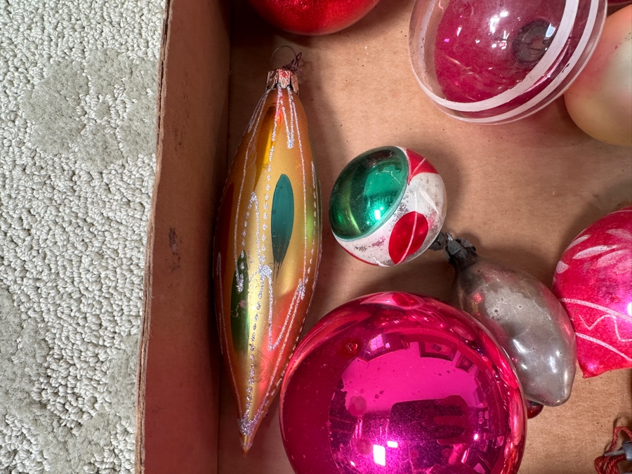 Vintage Glass Christmas Ornaments [Photo 8]