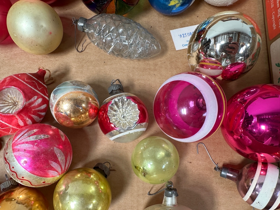 Vintage Glass Christmas Ornaments [Photo 14]