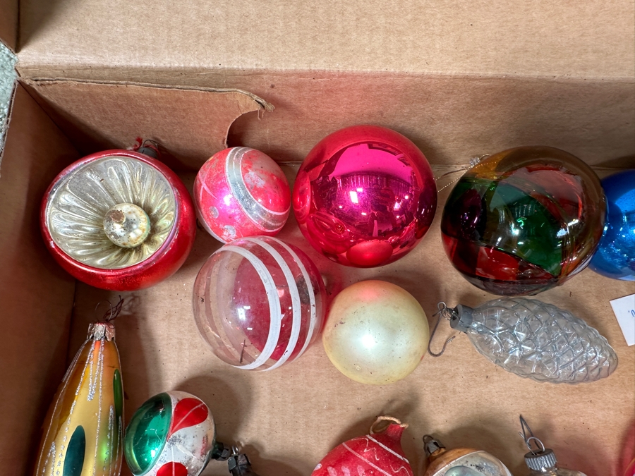 Vintage Glass Christmas Ornaments [Photo 7]