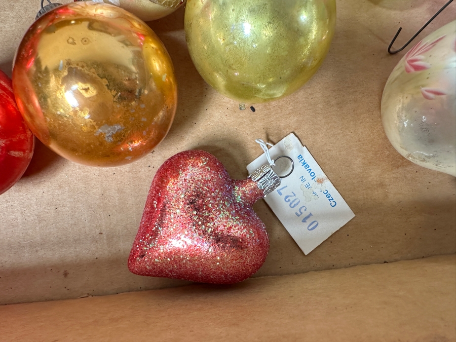 Vintage Glass Christmas Ornaments [Photo 11]