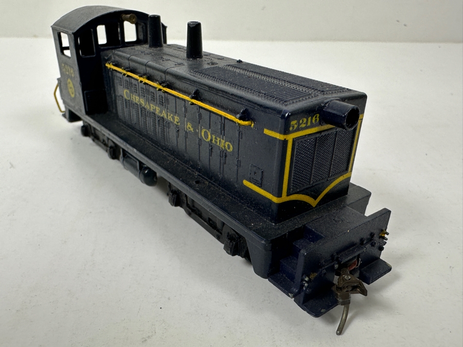 Varney HO Train Chesapeake & Ohio 5216 [Photo 2]