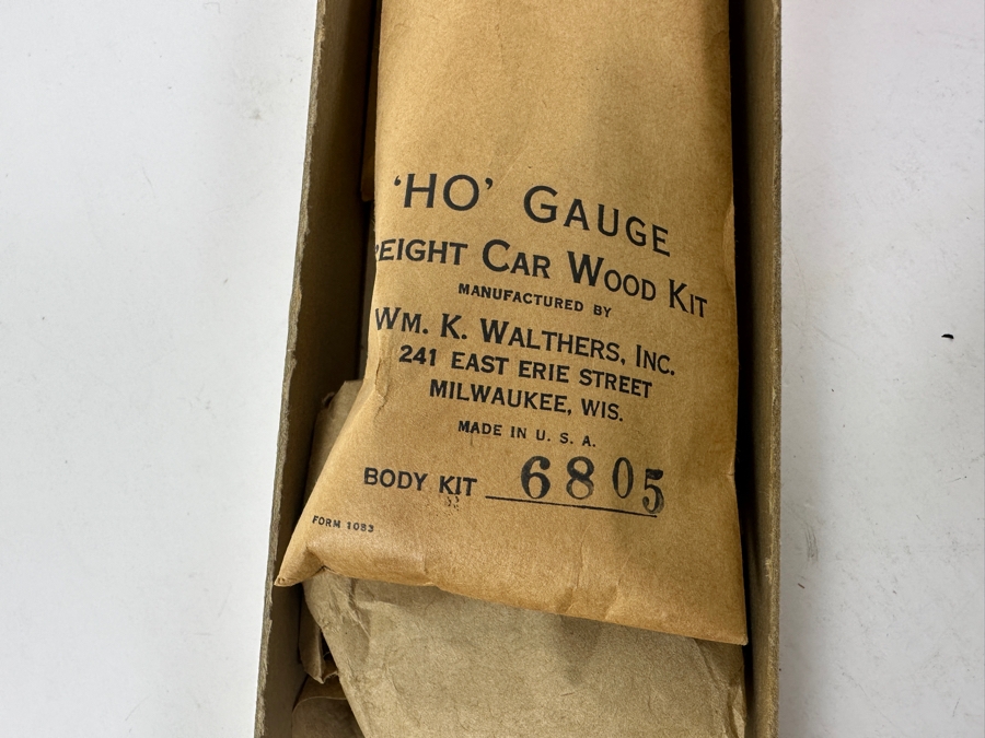 The Pennsylvania Limited Sleeper Car HO Gauge Wooden Model Train Kit Manufactured By Wm. K. Walthers Inc. New Old Stock [Photo 7]