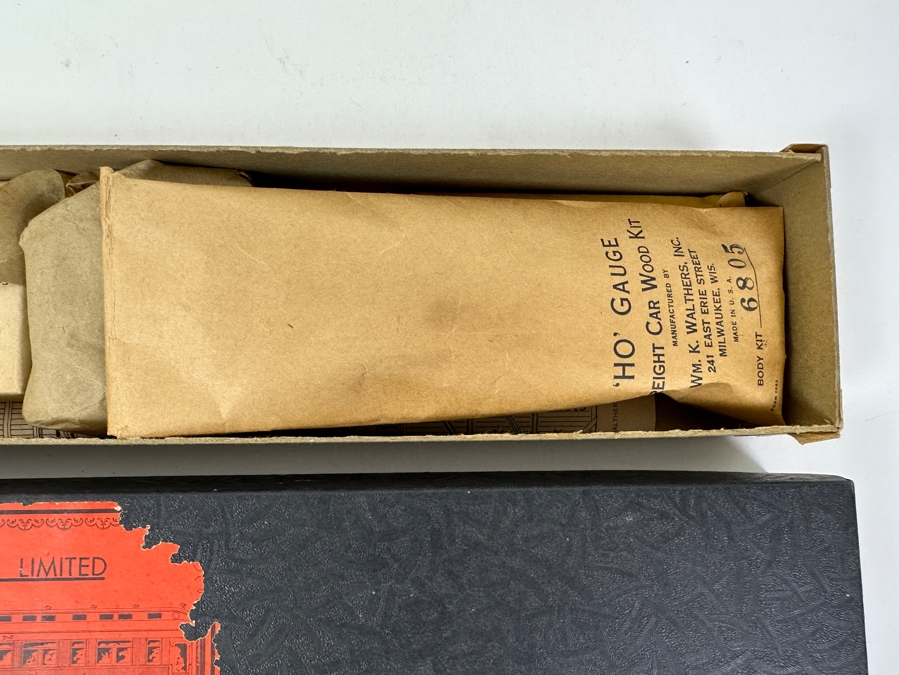 The Pennsylvania Limited Sleeper Car HO Gauge Wooden Model Train Kit Manufactured By Wm. K. Walthers Inc. New Old Stock [Photo 3]