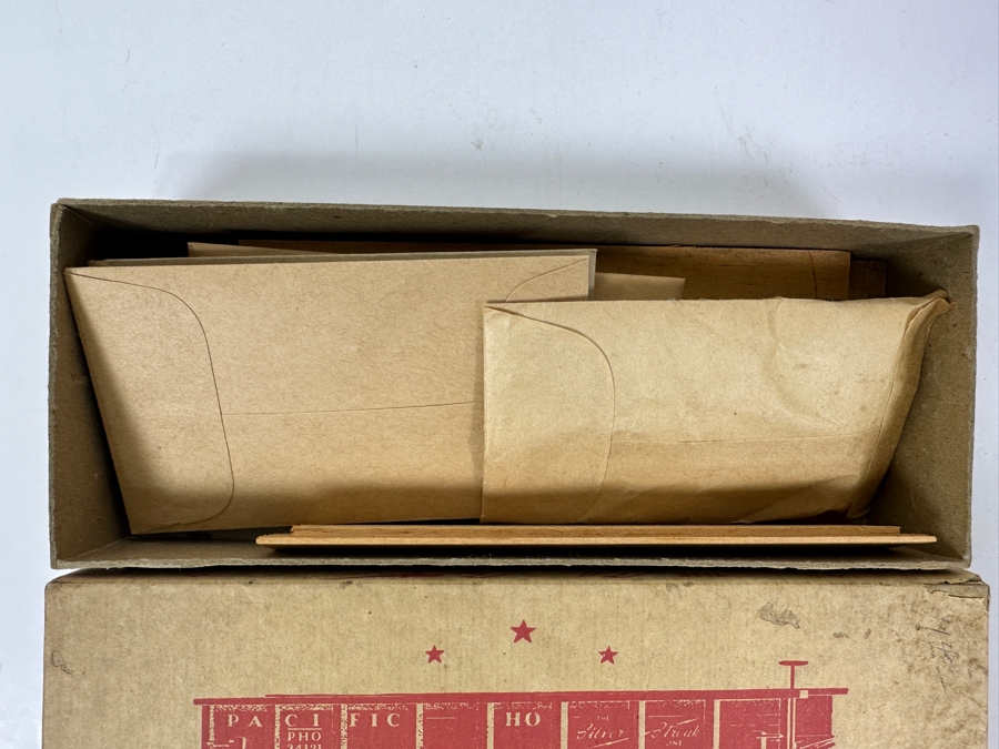 Vintage Wooden & Metal Model Train Kit “The Silver Streak Line” 34121 By Pacific HO Co. New Old Stock [Photo 2]