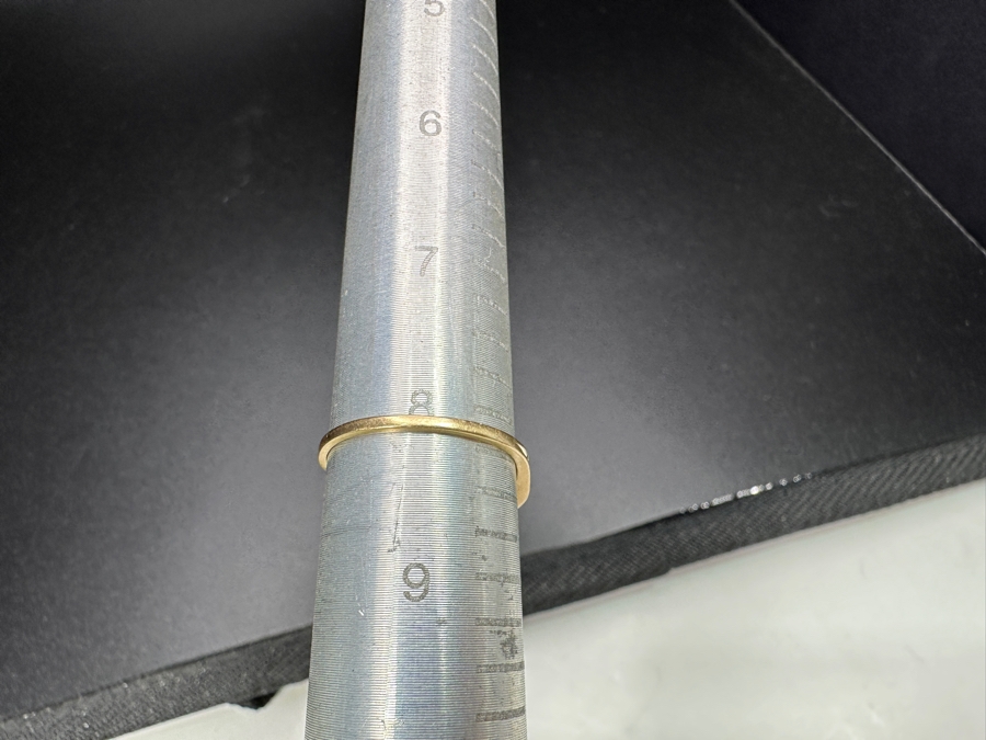 10k Gold Synthetic Marquise Emerald Ring Size 8 2.6g Retails $700 [Photo 8]