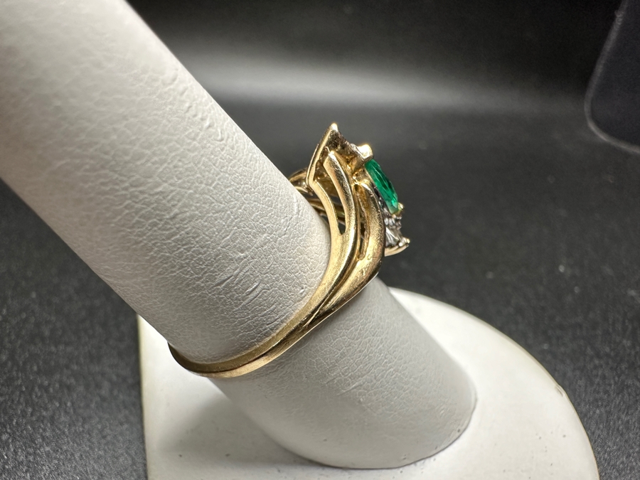 10k Gold Synthetic Marquise Emerald Ring Size 8 2.6g Retails $700 [Photo 4]