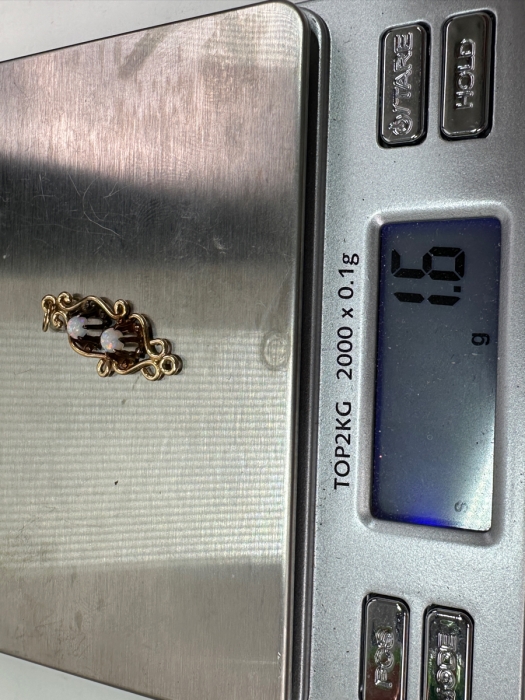 14k Gold Opal Pendant Set With (2) 3mm Round Cabochon Opals 1.6g Retails $550 [Photo 3]