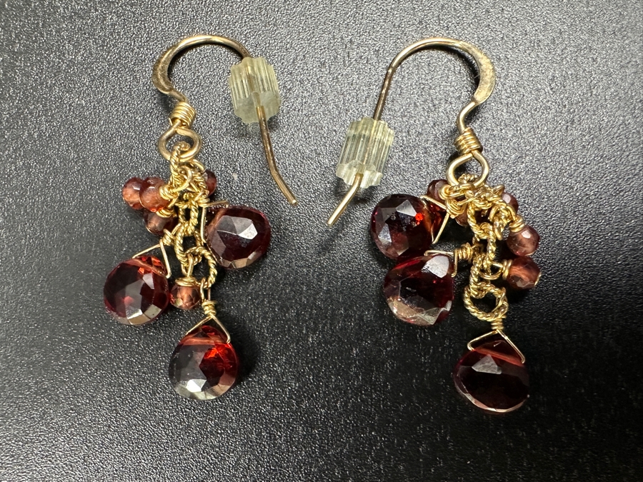 14k Gold Earrings Set With Garnet Briolettes 2.0g Retails $550 [Photo 3]