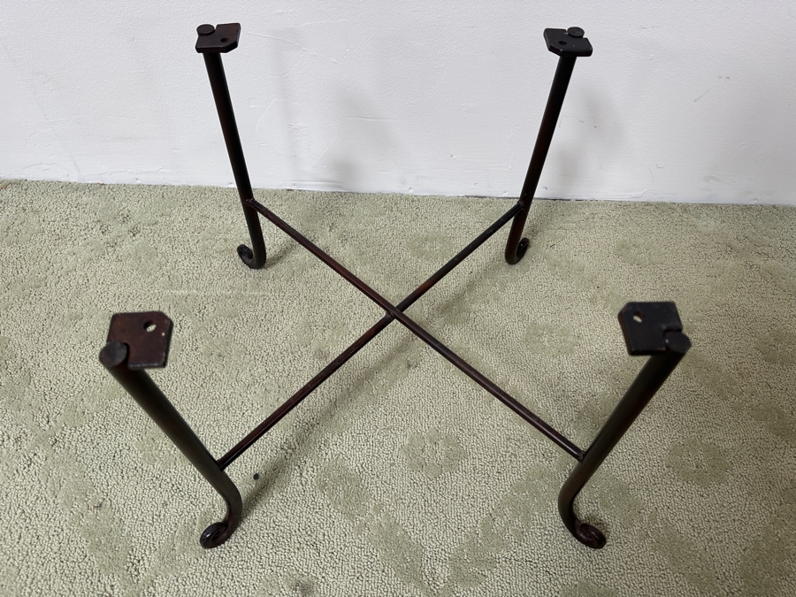 Hand Painted Wooden Drum Table With Metal Stand 20.5W X 20H [Photo 10]