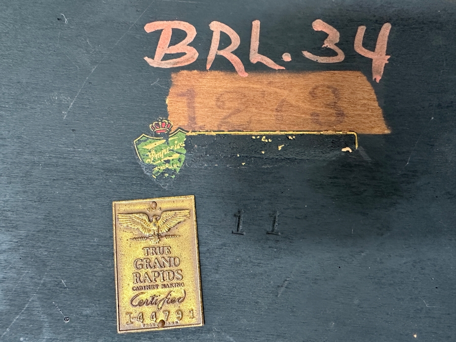 Vintage Imperial Grand Rapids Cabinet Making Certified Round Table With Removable Glass Tray And Greek Key Ornamentation 20W X 26H [Photo 10]