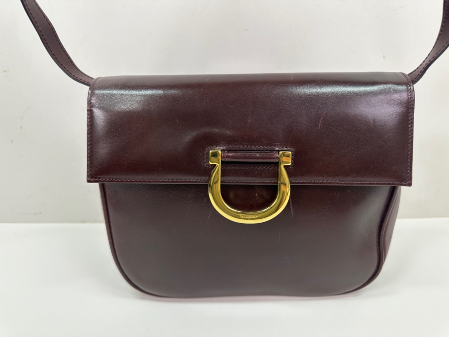 Salvatore Ferragamo Leather Handbag Made In Italy Estimate $200 [Photo 4]