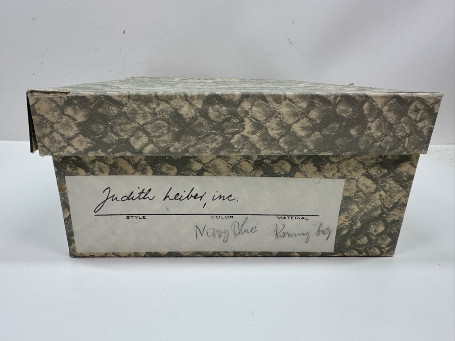 Vintage Judith Leiber Red Reptile Leather Handbag With Comb, Mirror And Change Purse Plus The Original Dust Bag And Original Judith Leiber Box [Photo 11]