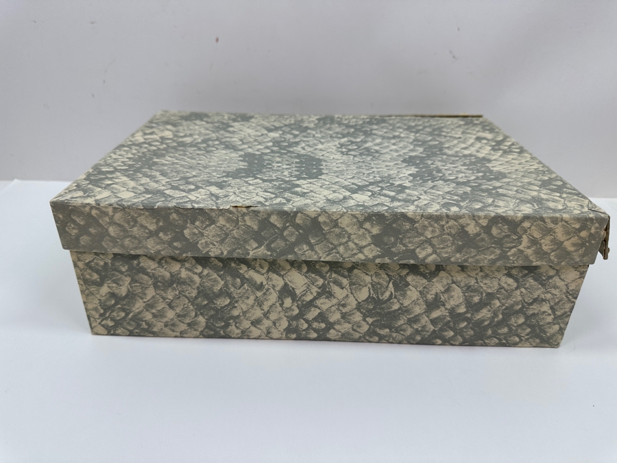 Vintage Judith Leiber Red Reptile Leather Handbag With Comb, Mirror And Change Purse Plus The Original Dust Bag And Original Judith Leiber Box [Photo 10]