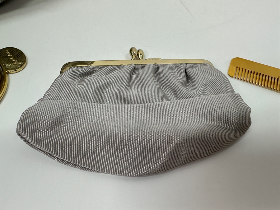 Vintage Judith Leiber Reptile Leather Handbag With Comb, Mirror And Change Purse Plus The Original Dust Bag And Original Judith Leiber Box [Photo 5]