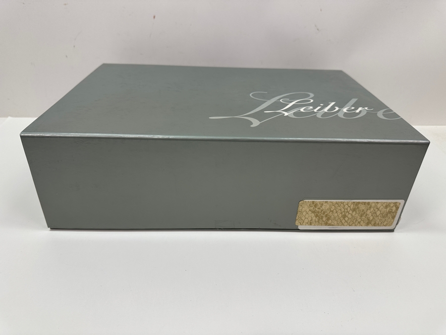 Vintage Judith Leiber Reptile Leather Handbag With Comb, Mirror And Change Purse Plus The Original Dust Bag And Original Judith Leiber Box [Photo 13]