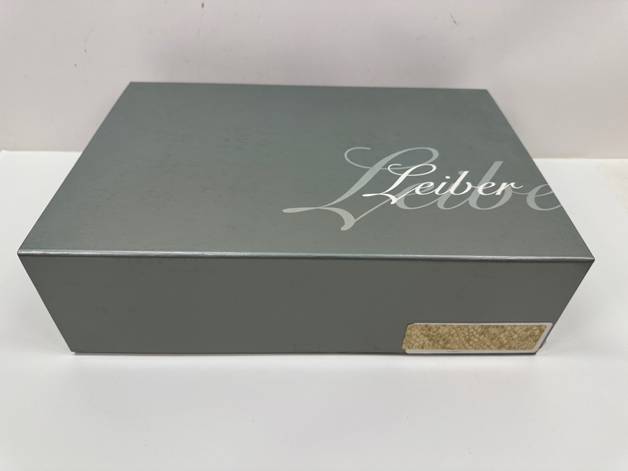 Vintage Judith Leiber Reptile Leather Handbag With Comb, Mirror And Change Purse Plus The Original Dust Bag And Original Judith Leiber Box [Photo 12]