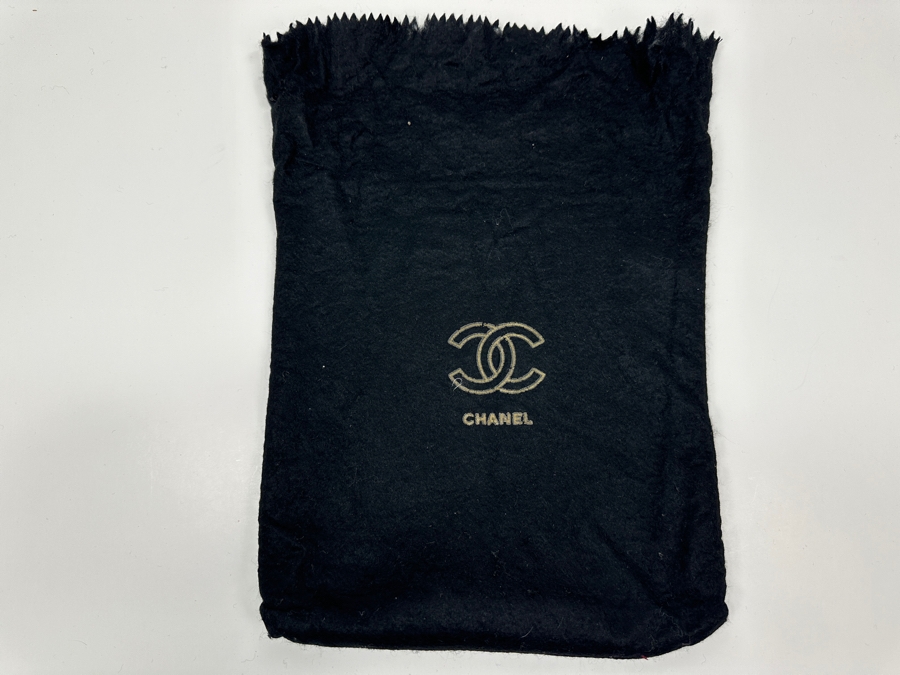 Vintage Chanel Classic Handbag In Lambskin Leather With Gold-Tone Metal Chain Straight Flap Estimate $3,800 [Photo 15]