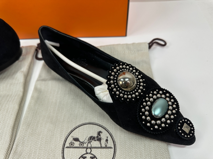 Hermes Suede Studded Ballet Flats Shoes With The Original Box Made In Italy Size 37 Estimate $600 [Photo 4]