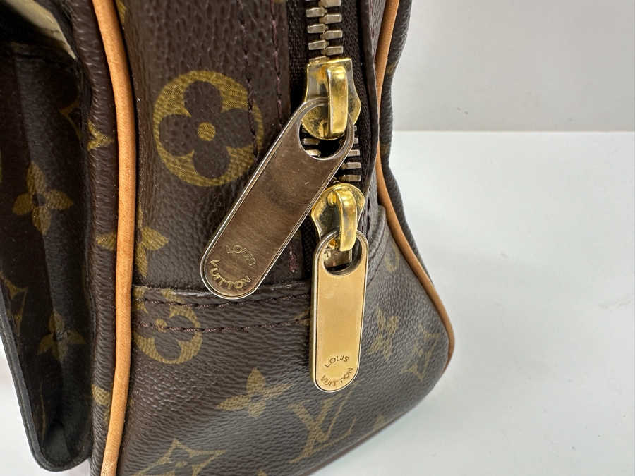 Vintage Louis Vuitton Monogram Manhattan PM Handbag With Original Dust Bag Estimate $1,000 [Photo 10]