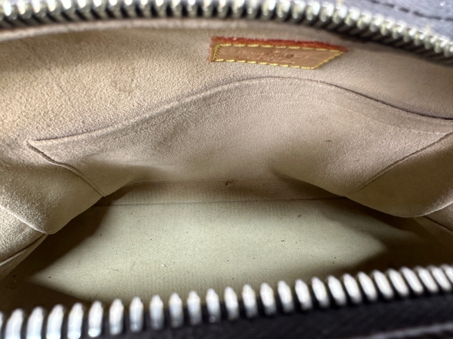 Vintage Louis Vuitton Monogram Manhattan PM Handbag With Original Dust Bag Estimate $1,000 [Photo 13]