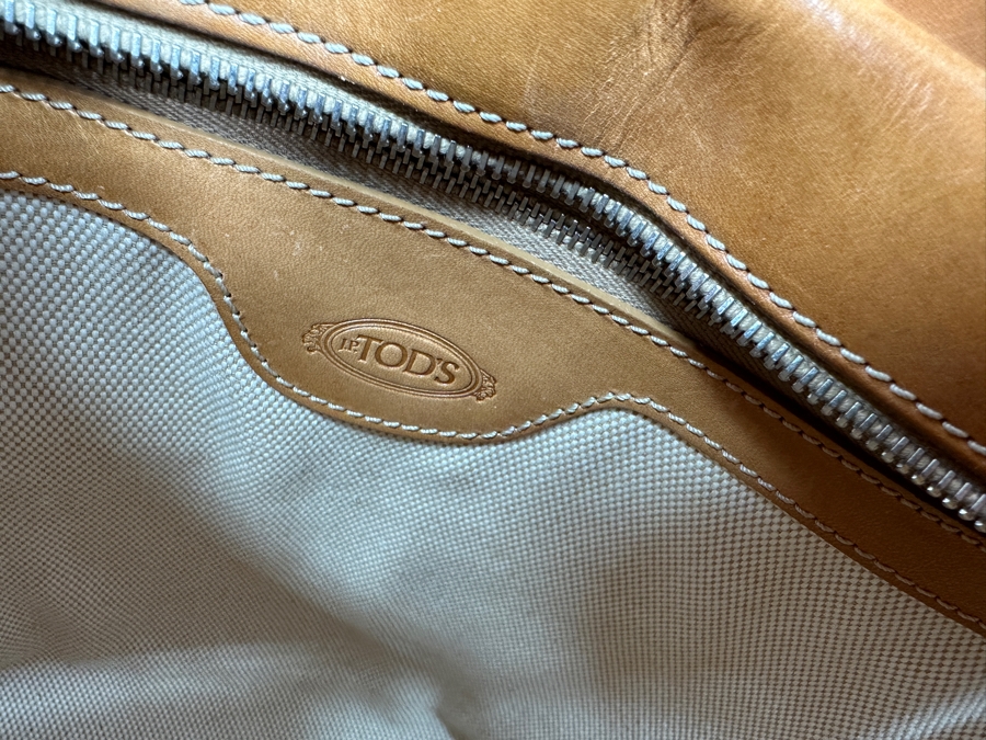 Vintage J. P. Tod's Studded Leather Tote Handbag With Original Dust Bag Estimate $150 [Photo 9]