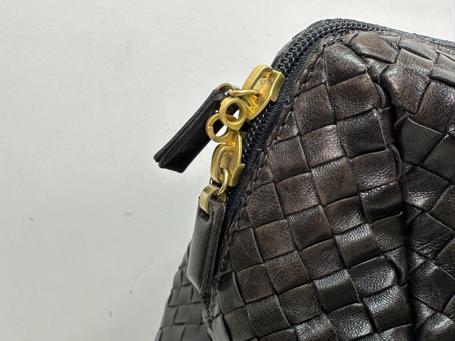 Large Bottega Veneta Woven Leather Tote Handbag Made In Italy With Original Dust Bag Like New With Tags Estimate $3,000 [Photo 4]