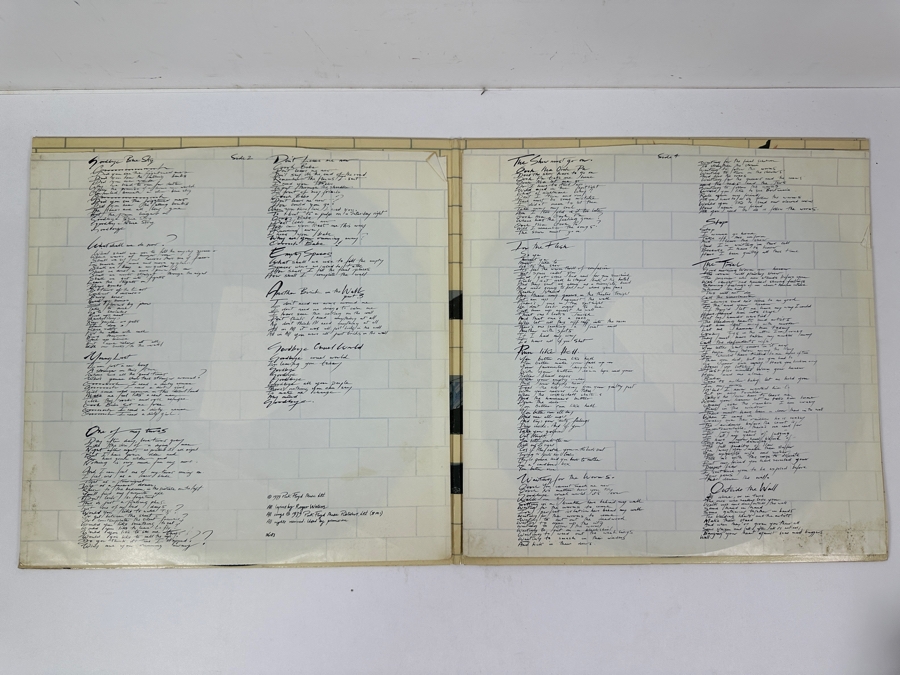 Just Added - Pink Floyd - The Wall Gatefold 2-Record Vinyl Records AL 36184 1979 Columbia Records [Photo 5]