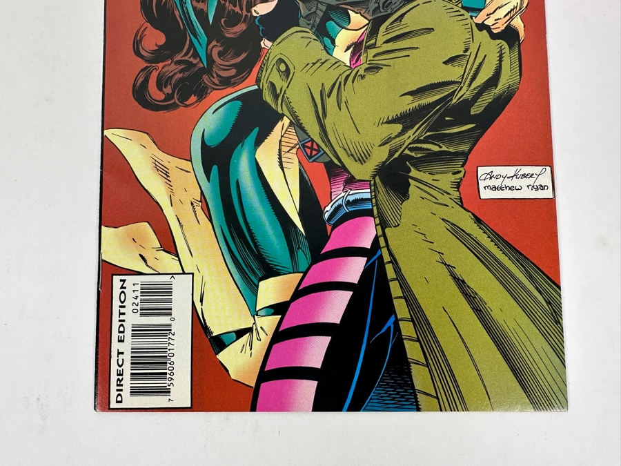 Just Added - Vintage 1993 Marvel Comics X-Men No. 24 Rogue & Gambit Kiss Cover Comic Book [Photo 3]