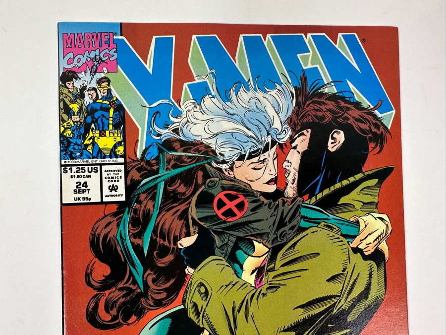 Just Added - Vintage 1993 Marvel Comics X-Men No. 24 Rogue & Gambit Kiss Cover Comic Book [Photo 2]