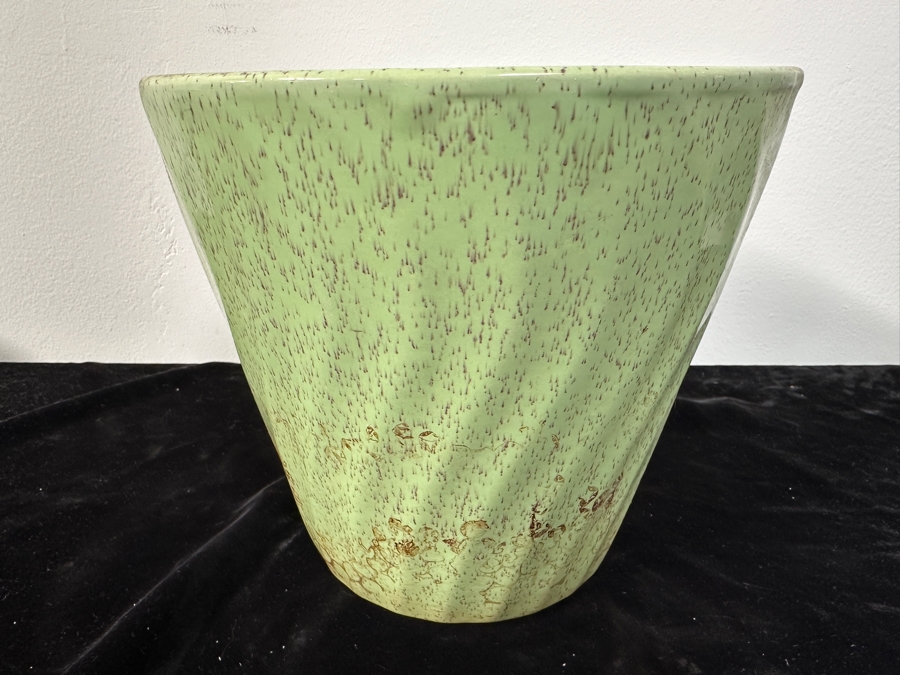 Just Added - Vintage Mid-Century Modern Green Bauer Pottery Swirl Design Flower Pot 8.5H [Photo 2]