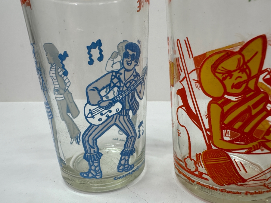 Just Added - (3) Vintage Juice Glasses From The Archie Comics Series: Reggie, Sabrina & Betty & Veronica [Photo 3]