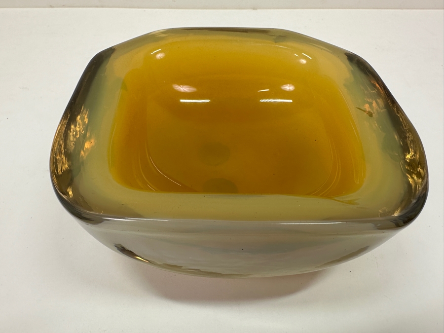 Just Added - Vintage Yellow Murano Glass Dish Ashtray 5.5'W x 2.5'H [Photo 3]