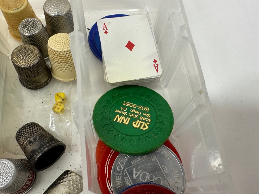 Just Added - Collection Of Vintage Dice, Monopoly Game Pieces, Thimbles, Wooden Nickel & More - See Photos [Photo 10]
