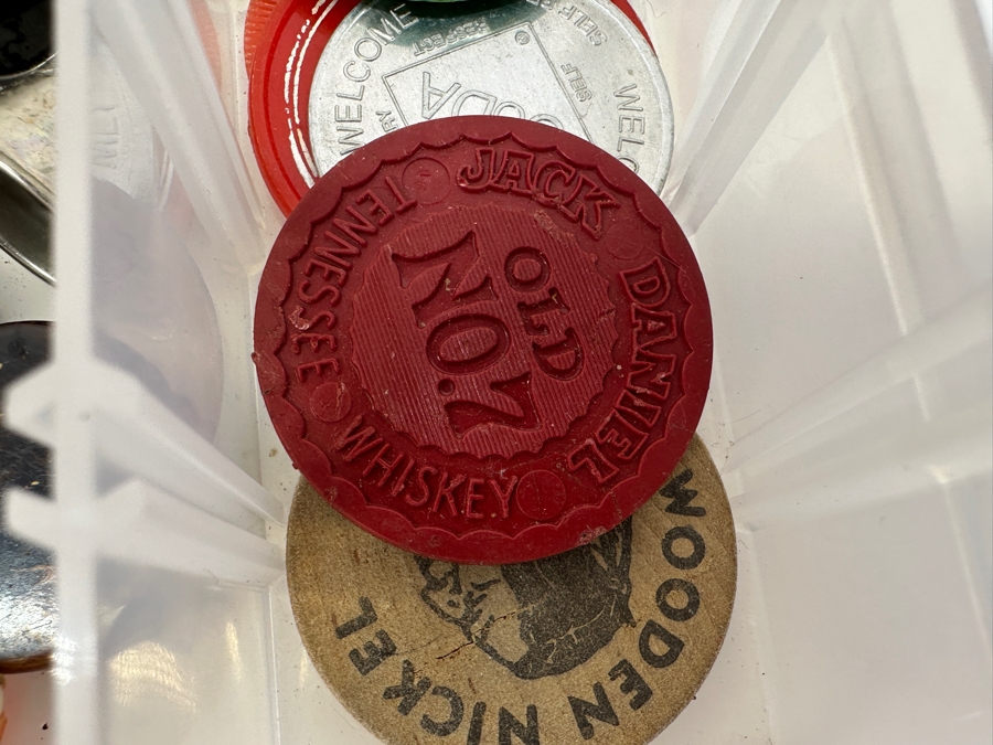 Just Added - Collection Of Vintage Dice, Monopoly Game Pieces, Thimbles, Wooden Nickel & More - See Photos [Photo 9]