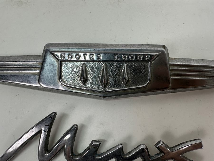 Just Added - (8) Vintage Automobile Car Emblems [Photo 6]