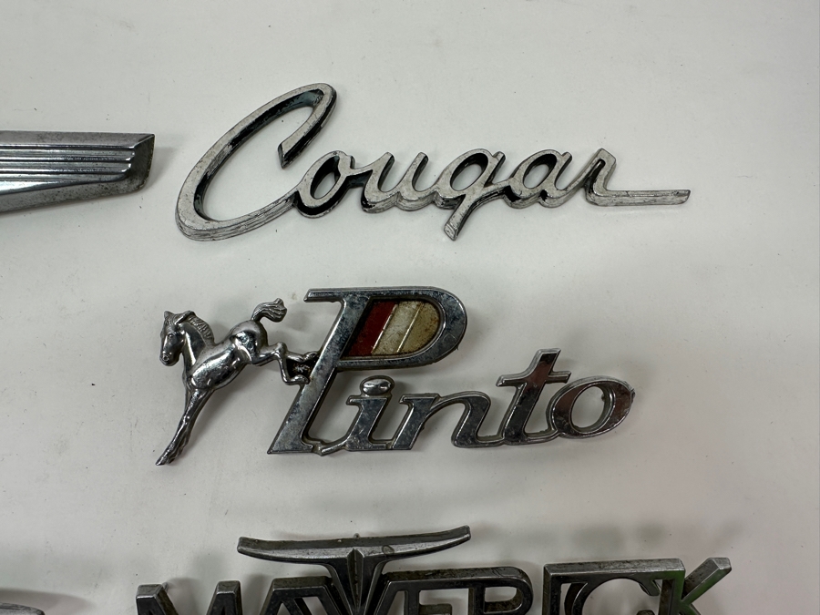Just Added - (8) Vintage Automobile Car Emblems [Photo 7]