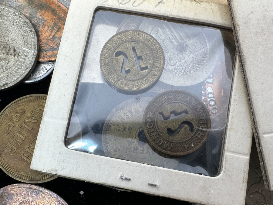 Just Added - Collection Of Various Tokens & Rolled Pennies - See Photos [Photo 8]
